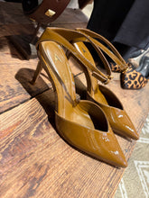 Carica l&#39;immagine nel visualizzatore di Gallery, ORME CONCRETE 195195 CHANEL SADDLE
